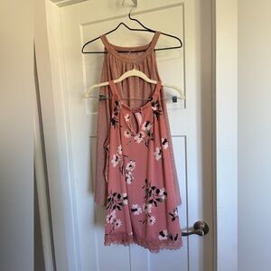 2 for 1 sleeveless tank/shells. Floral is Torrid sz 1. Eyelet is SHEIN sz 2x.